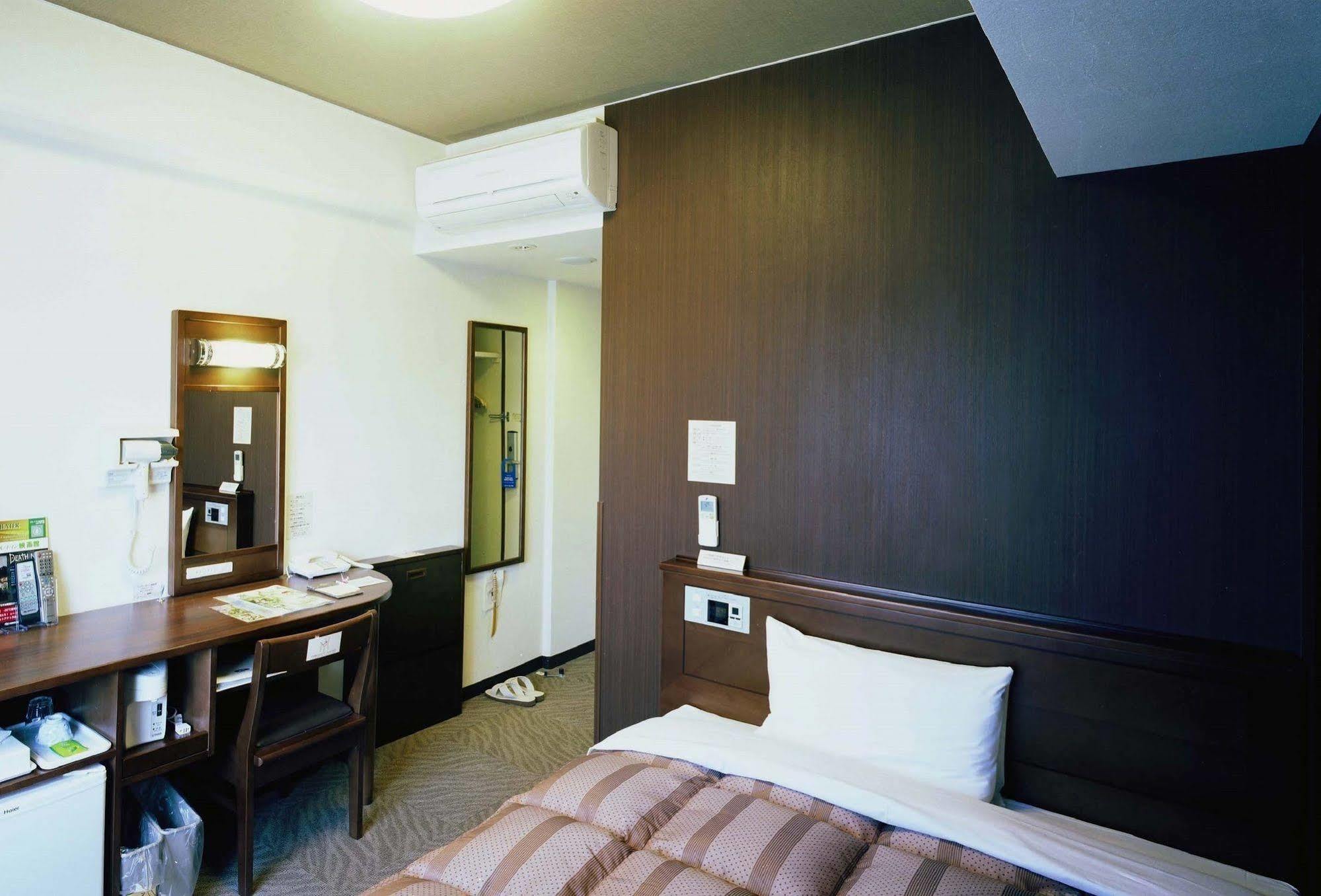 Hotel Route-Inn Dai-Ni Ашикага Екстериор снимка